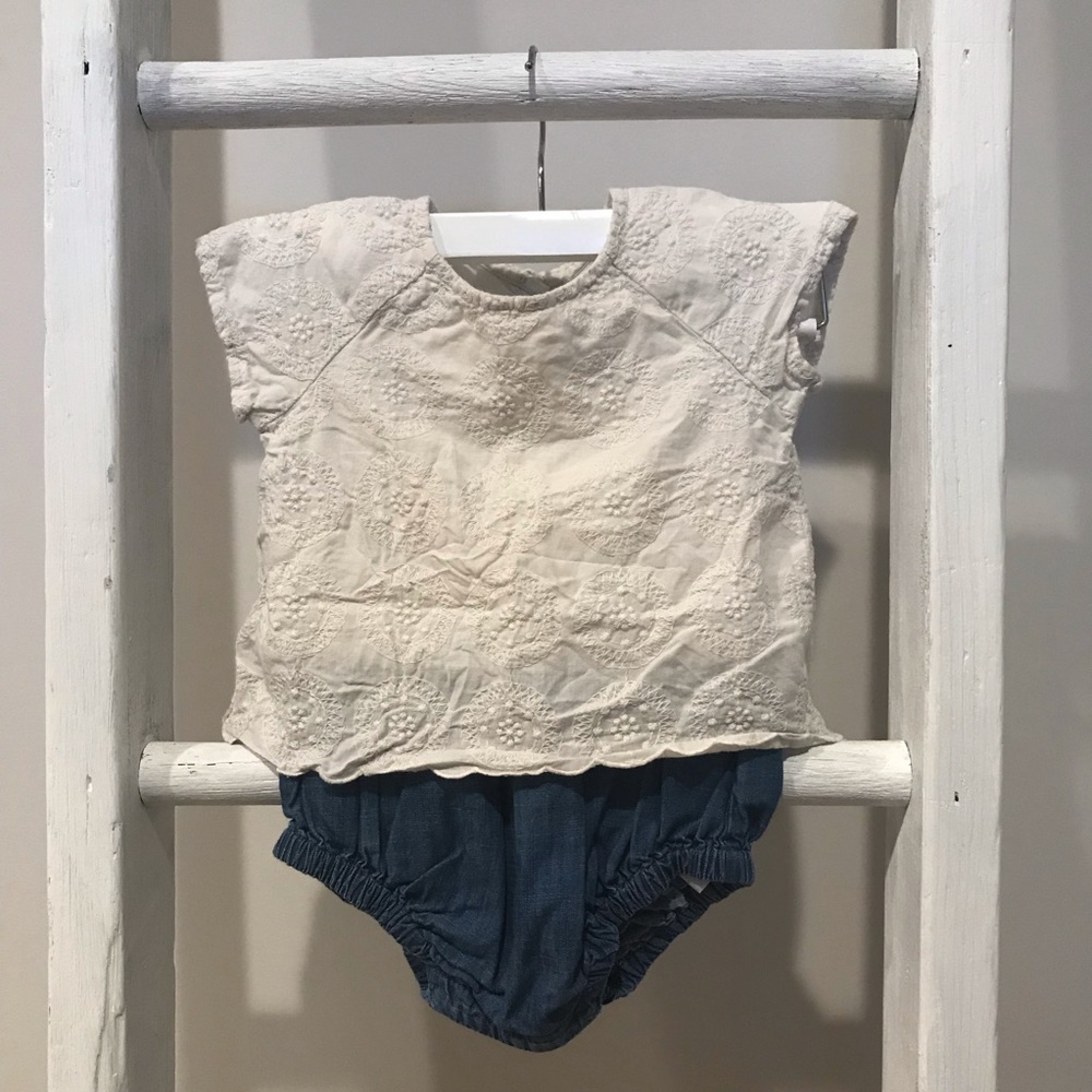 🌿Carter’s Romper🌿